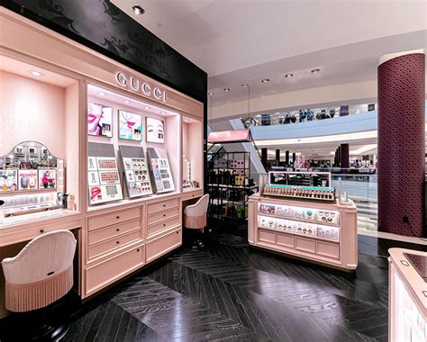 gucci roosevelt field mall